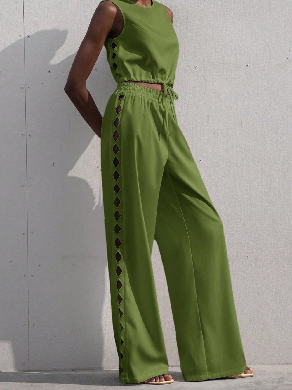 Green Casual Women's Minimalist Geometric Hollow-Out Crop Top & Wide Leg Pants